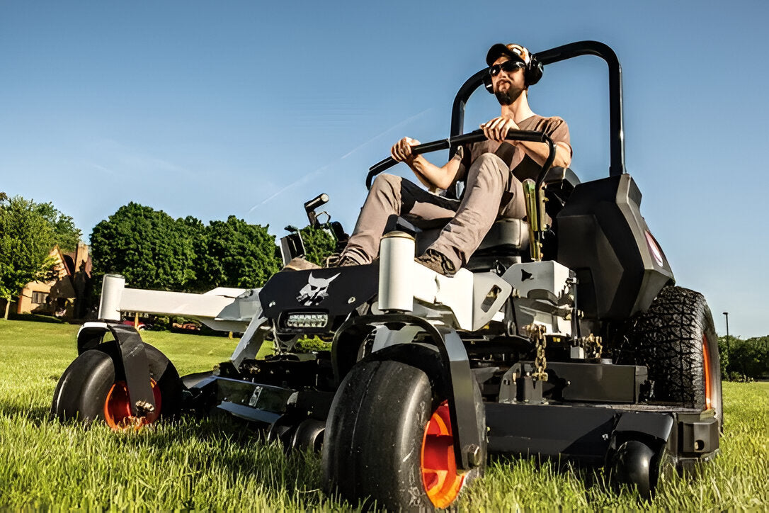 Bobcat ZT7000 Zero-Turn Mower (9997010) – Metuchen Mower